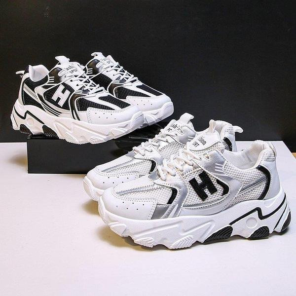 Γυναικεία μοντέρνα αθλητικά παπούτσια με ψηλή σόλα