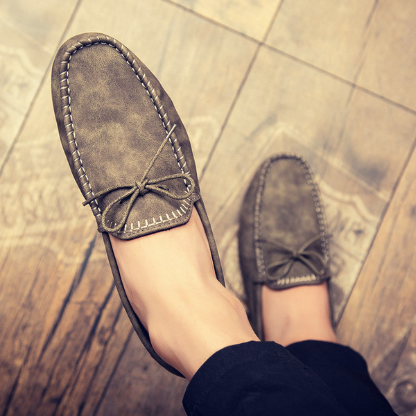 Ökoseemisnahast meeste mokassiinid paeltega