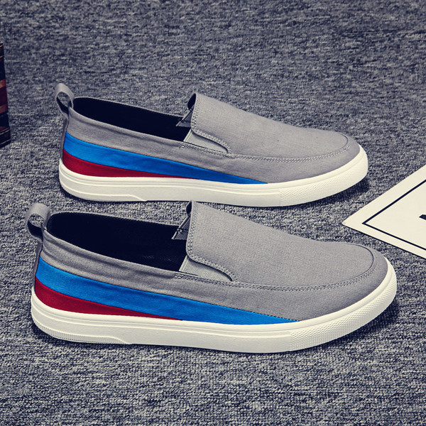 Ανδρικά μοκασίνια από υφάσματα με επίπεδη σόλα