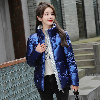 Rövid női téli kabát egyenes gallérral és kapucni nélkül