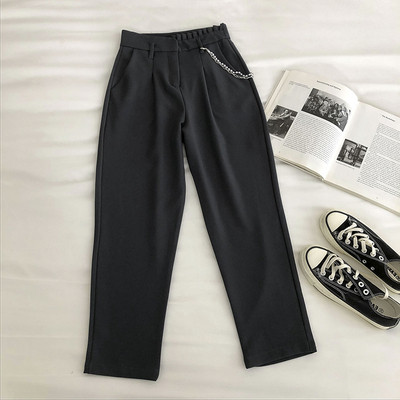 Μοντέρνο γυναικείο παντελόνι με μεταλλική αλυσίδα και ελαστικό