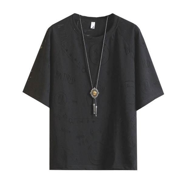 Modern férfi, széles ujjú póló rövid ujjal és ovális nyakkivágással