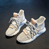 Γυναικεία αθλητικά παπούτσια με σόλα από καουτσούκ