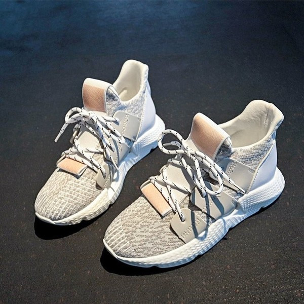 Γυναικεία αθλητικά παπούτσια με σόλα από καουτσούκ