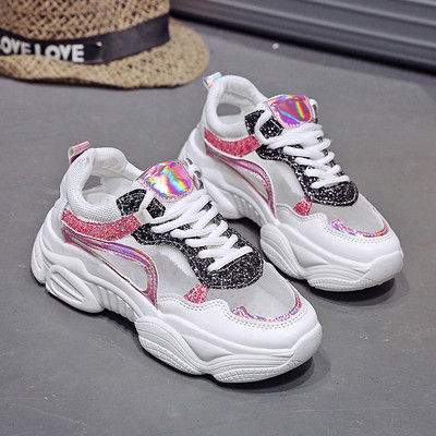 Νέο μοντέλο γυναικεία αθλητικά παπούτσια με γυαλιστερά στοιχεία και τραχιά σόλα