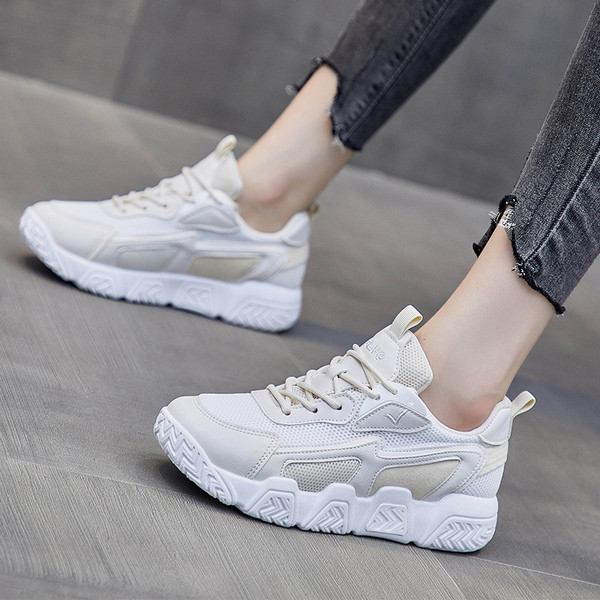 Νέο μοντέλο γυναικεία αθλητικά παπούτσια με σόλα 4 cm