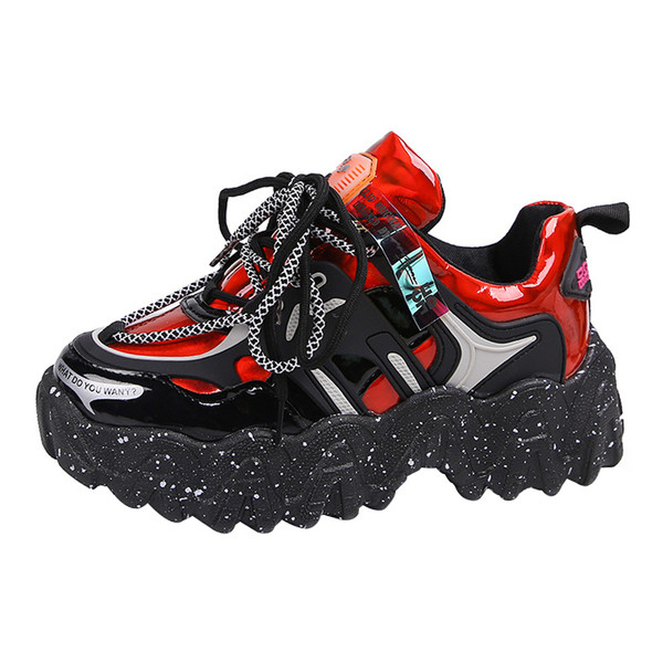 Έκο δερμάτινα παπούτσια με ψηλή σόλα και κορδόνια