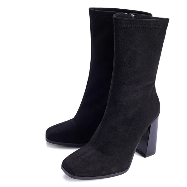 Női alkalmi cipő cipzárral és magassarkúval - két modell