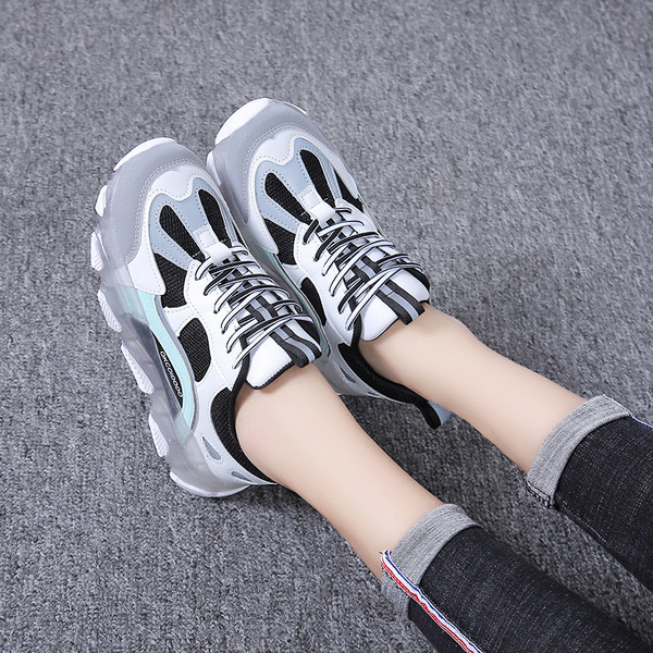 Casual αθλητικά παπούτσια με τραχιά σόλα