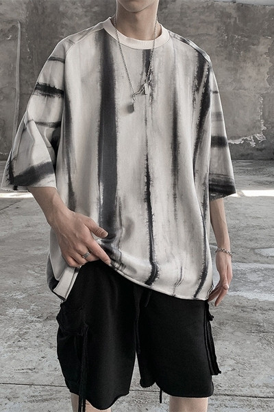 Suvine sillerdavate värvidega t-särk