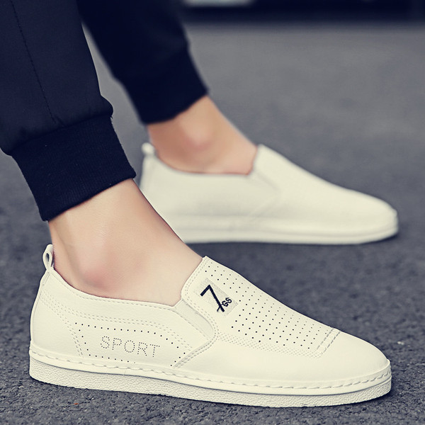 Ανδρικά έκοδερμάτινα μοκασίνια με κέντημα και επίπεδη σόλα