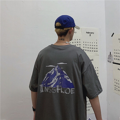 Φαρδύμπλουζάκι με τύπωμα στη πλάτη