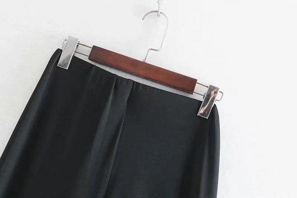 Női nadrág magas derékkal és csipkével - két modell