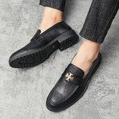 Ανδρικά καθημερινά μοκασίνια με μεταλλική διακόσμηση από οικολογικό δέρμα