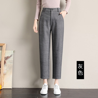 Uus taskutega naiste pükste mudel - lai mudel