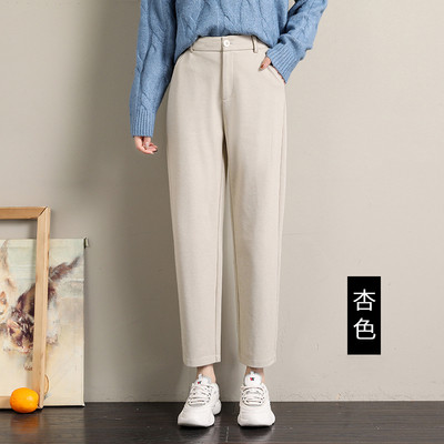 Uus taskutega naiste pükste mudel - lai mudel