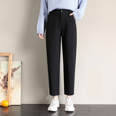 Uus taskutega naiste pükste mudel - lai mudel