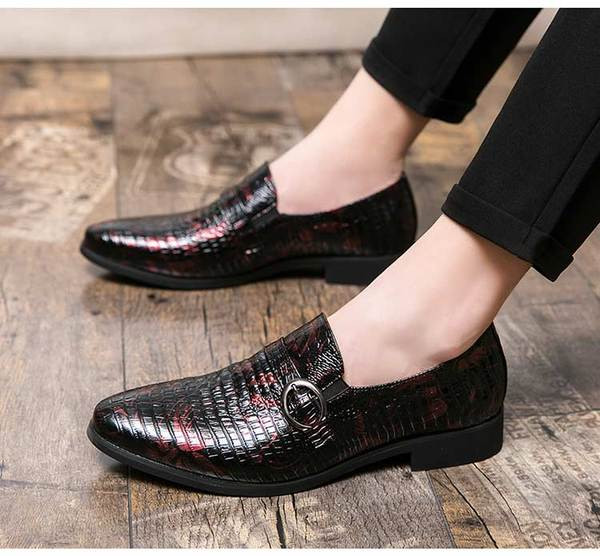 Lameda tallaga meeste vabaaja mokassiinid - terava otsaga mudel