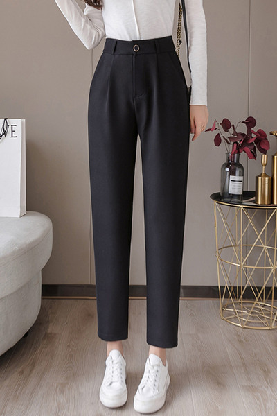 Női nadrág magas derékkal - egyenes modell fekete színben