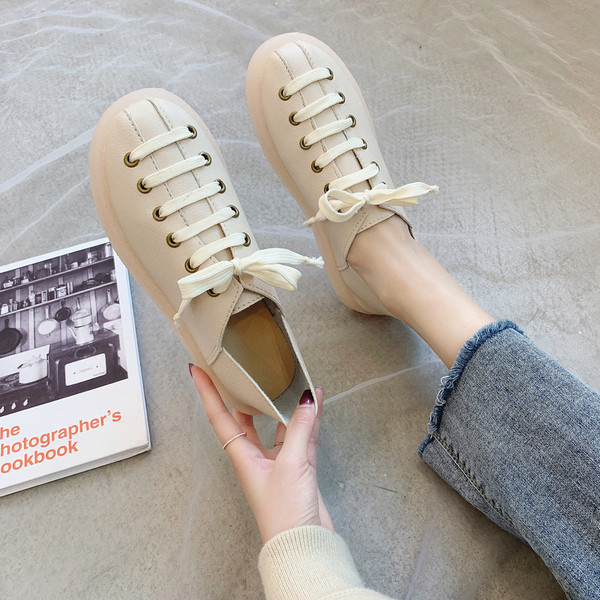 Új modell női tornacipő műbőr nyakkendővel