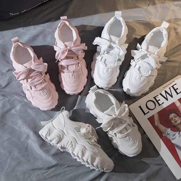 Casual γυναικεία αθήτικά παπούτσια - με κορδόνια και τραχιά σόλα