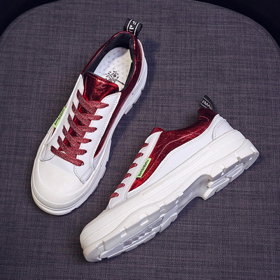 Νέο μοντέλο γυναικεία αθλητικά παπούτσια με επίπεδη σόλα και χρωματιστά κορδόνια