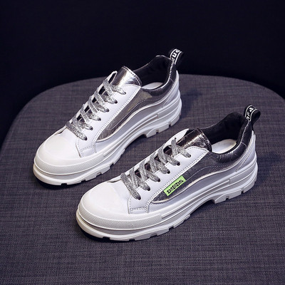 Νέο μοντέλο γυναικεία αθλητικά παπούτσια με επίπεδη σόλα και χρωματιστά κορδόνια