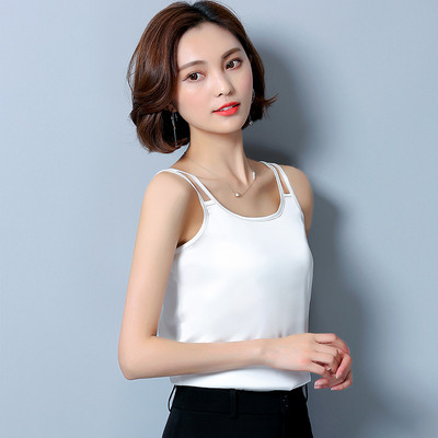 Κομψό γυναικείο φανελάκι κλασικό μοντέλο με λεπτούς ιμάντες