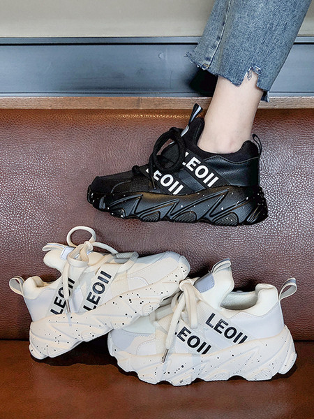 Νέο μοντέλο γυναικεία αθλητικά παπούτσια με τραχιά σόλα και επιγραφή