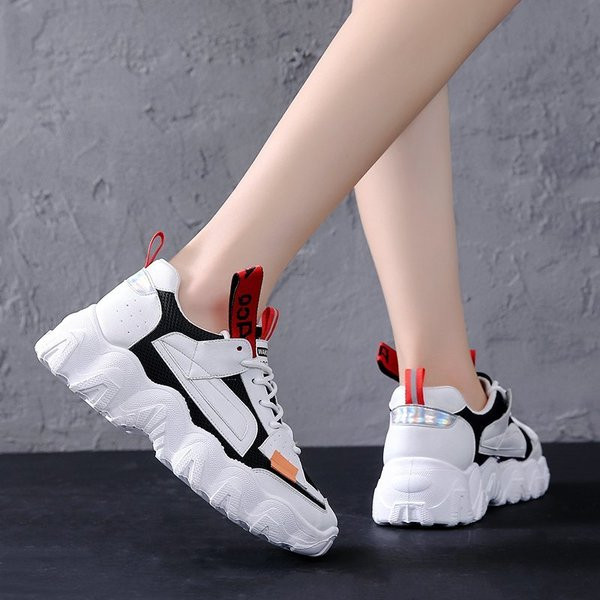 Casual γυναικεία αθλητικά παπούτσια από ύφασμα και οικολογικό δέρμα με τραχιά σόλα