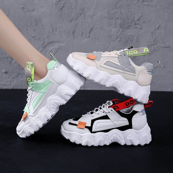 Casual γυναικεία αθλητικά παπούτσια από ύφασμα και οικολογικό δέρμα με τραχιά σόλα