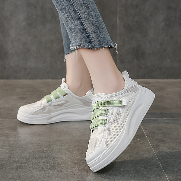 Νέο μοντέλο γυναικεία αθλητικά παπούτσια - με επίπεδη σόλα