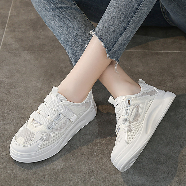 Νέο μοντέλο γυναικεία αθλητικά παπούτσια - με επίπεδη σόλα