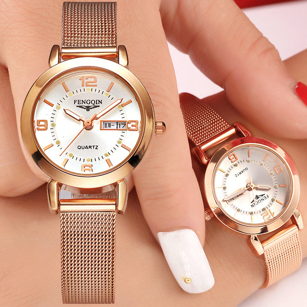 Γυναικείο ρολόι με μεταλλική αλυσίδα