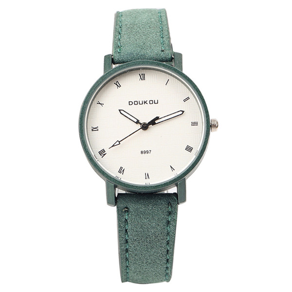 Öko velúrból készült, kerek formájú női karóra