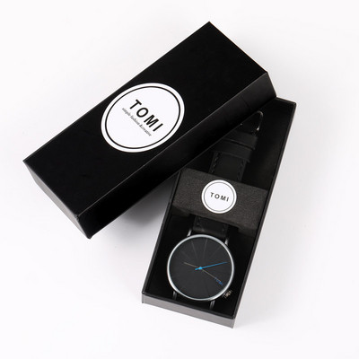 Μοντέρνο γυναικείο ρολόι σε στρογγυλό σχήμα και δερμάτινο λουράκι