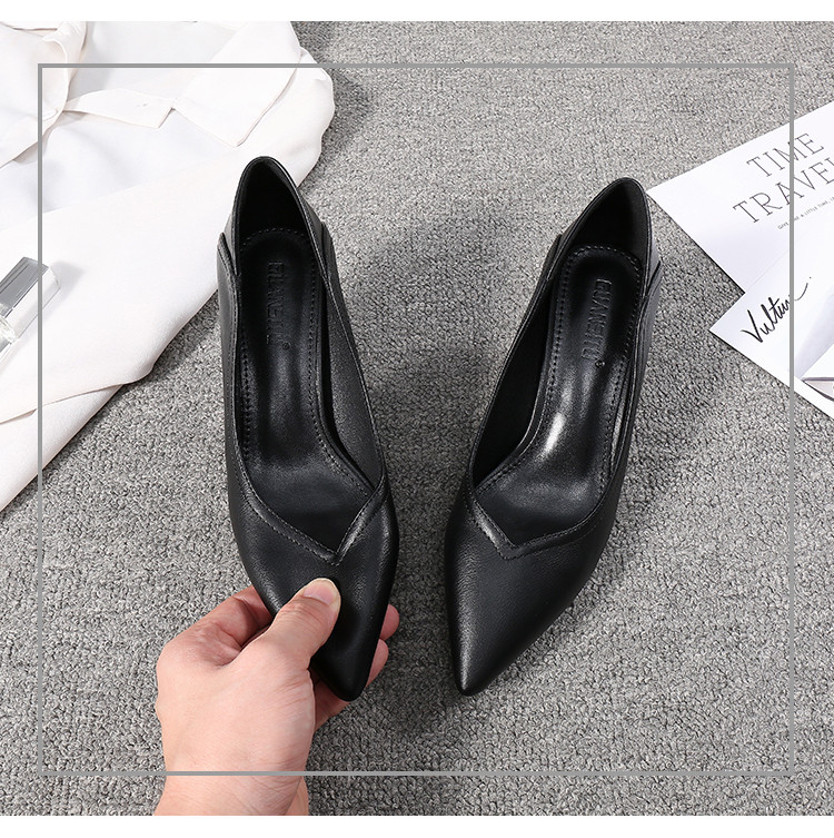 Νέο μοντέλο κομψά γυναικεία παπούτσια από οικολογικό δέρμα με ψηλά τακούνια