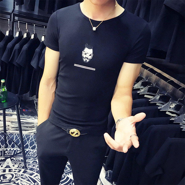 Férfi pólóhoz simuló modell rövid ujjú, rátéttel