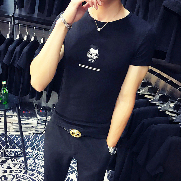 Férfi pólóhoz simuló modell rövid ujjú, rátéttel