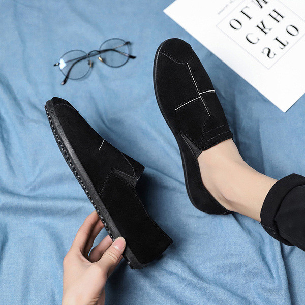 Férfi alkalmi mokaszinok - hegyes modell lapos talppal