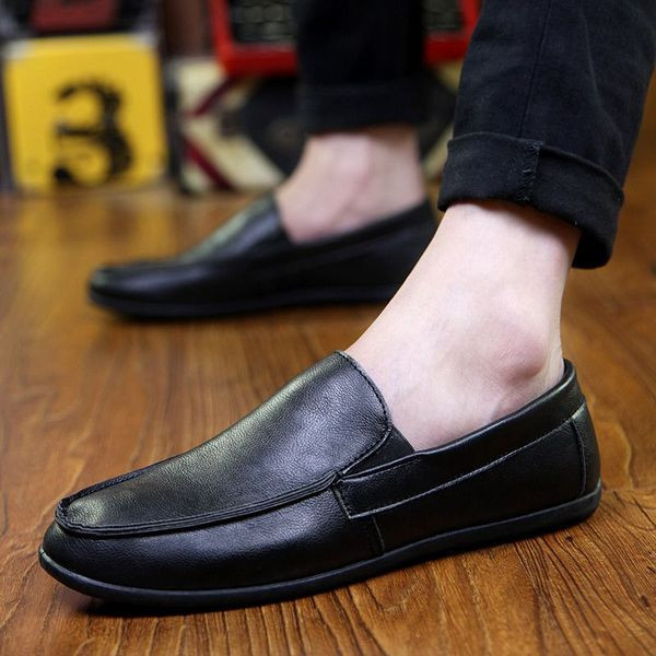 Alkalmi férfi mokaszin - hegyes modell eco bőrből