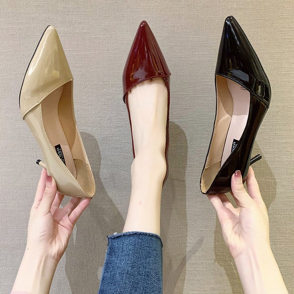 Έκο δερμάτινα παπούτσια μυτερό  μοντέλο με ψηλό τακούνι