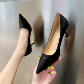 Κομψά γυναικεία παπούτσια από οικολογικό δέρμα με τακούνι 6 cm