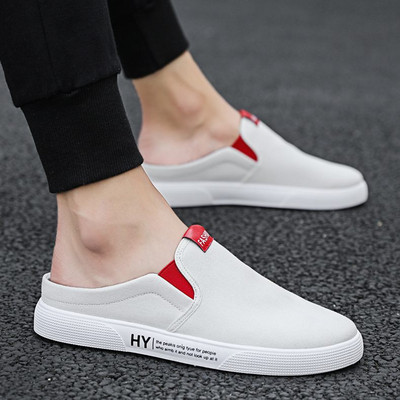 Ανδρικά μοκασίνια με επιγραφή και επίπεδη σόλα