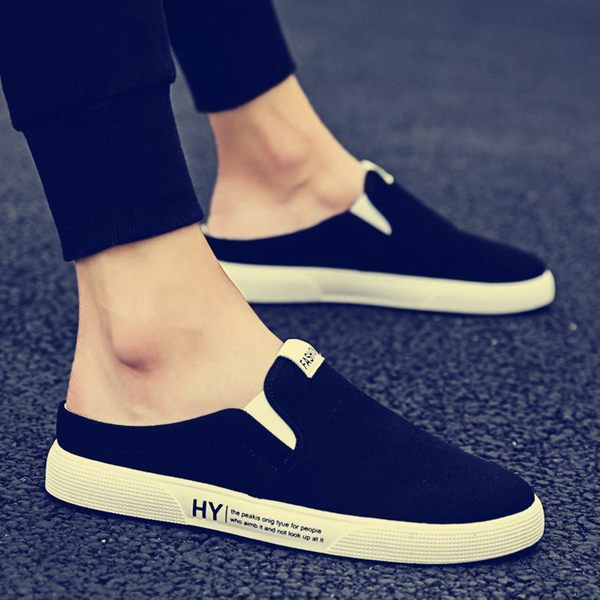 Ανδρικά μοκασίνια με επιγραφή και επίπεδη σόλα