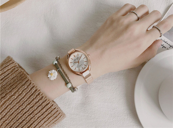 Új modell női karóra eco bőr lánccal