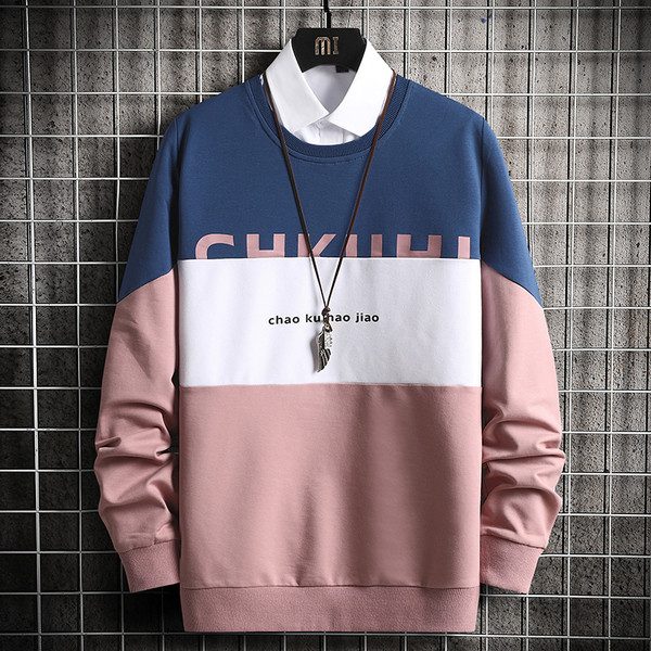 Modern blúz hímzéssel és ovális nyakkivágással