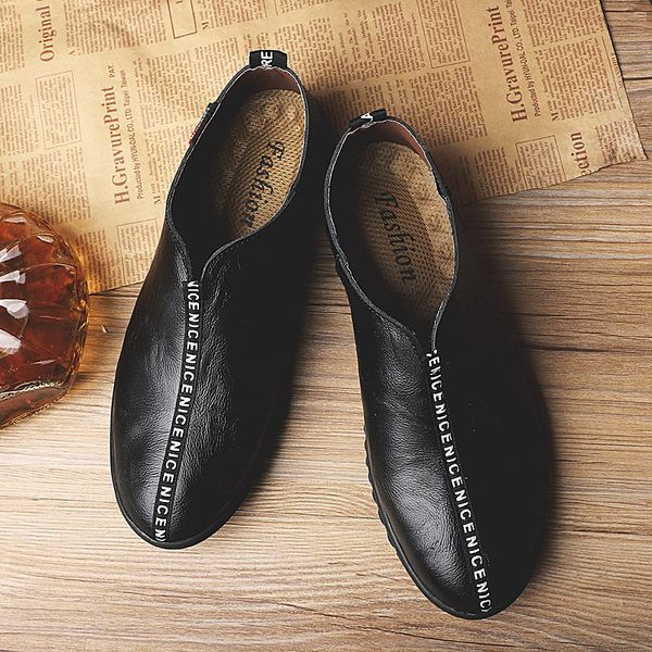 Ανδρικά έκο δερμάτινα μοκασίνια με επιγραφή και επίπεδη σόλα