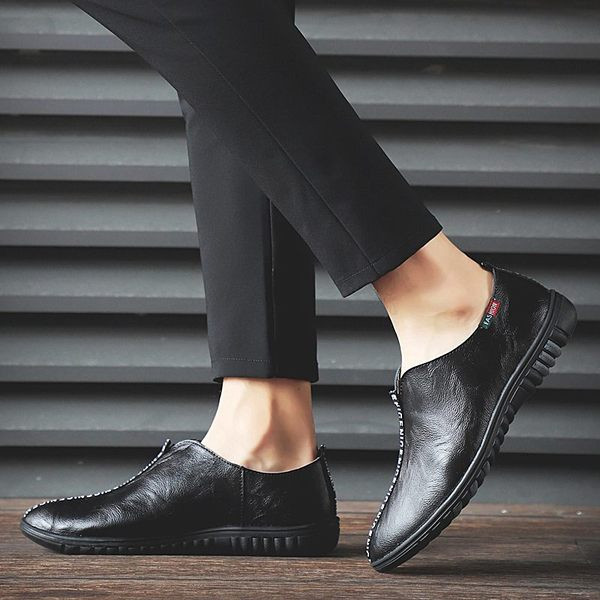 Ανδρικά έκο δερμάτινα μοκασίνια με επιγραφή και επίπεδη σόλα