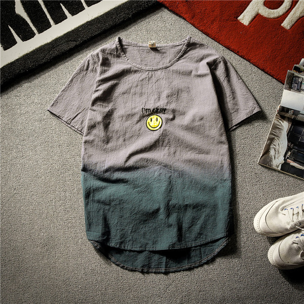 Meeste moodne t-särgi asümmeetriline mudel